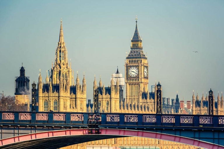 UK Restricts Crypto Links to Disrupt $20B Scam Network