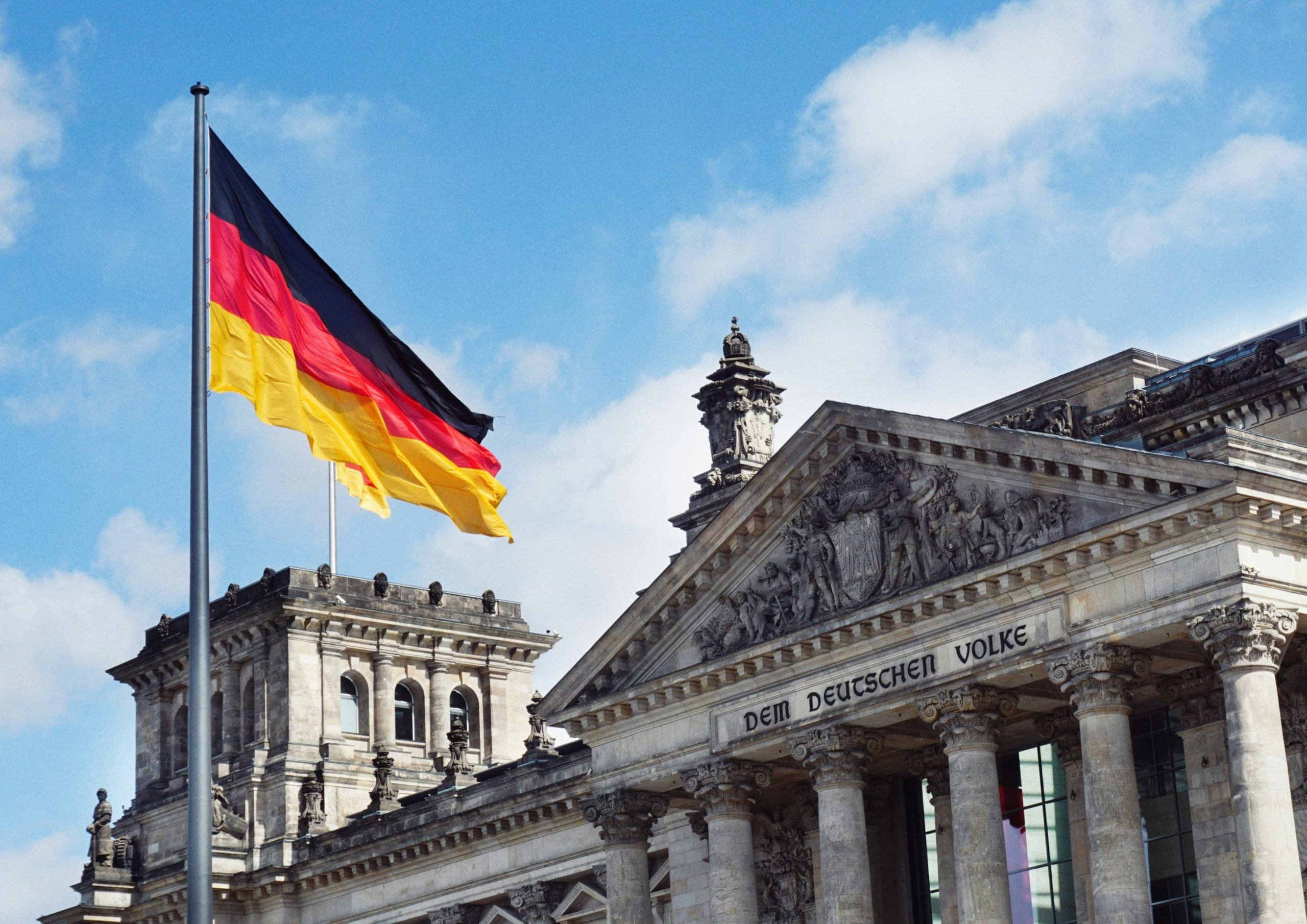 Germany’s Largest Bank Enters Crypto Custody: What it Means