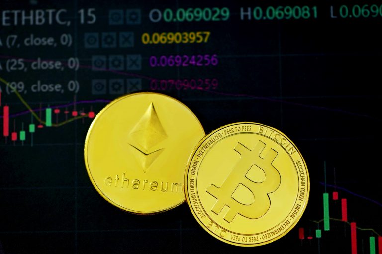 $9B Crypto Options Expire Today: BTC & ETH on Edge