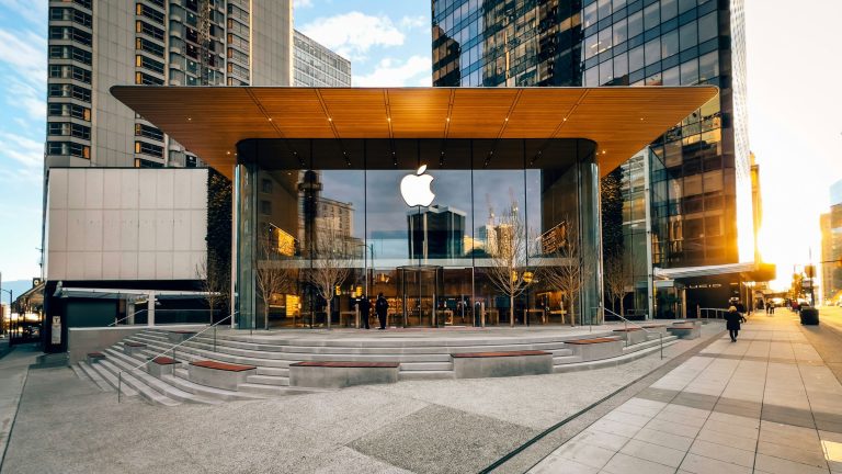 Apple Pulls Fake Ledger App After $9.5M Theft